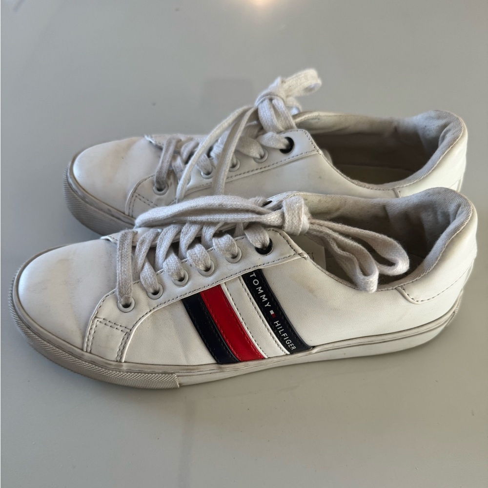 Tommy Hilfiger women’s sneakers